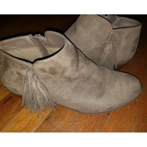 Tan ankle boot